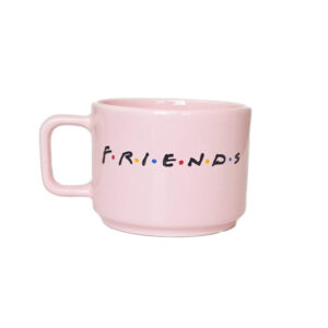 تصویری از یک ماگ با طرح سریال دوستان #Friends که لوگو آن روی ماگ قرار گرفته و رنگ ماگ صورتی می باشد