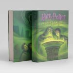 کتاب Harry Potter and the Half-Blood Prince هری پاتر و شاهزاده دورگه زبان اصلی